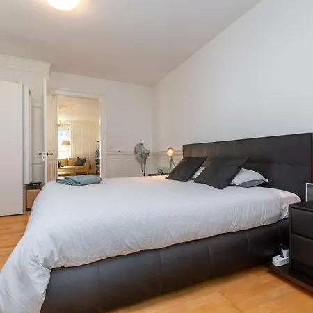 Kaya Diamond - 2br With Huge Terrace Apartment