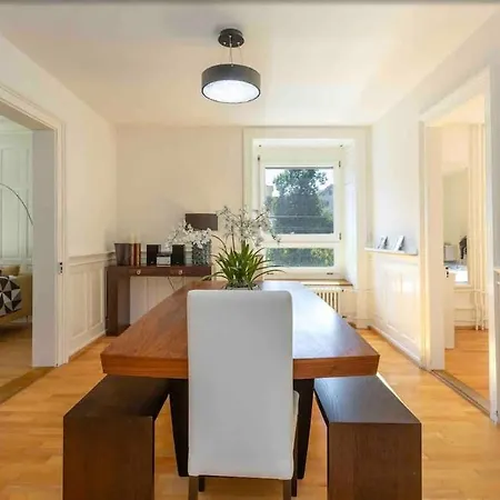 Kaya Diamond - 2br With Huge Terrace
