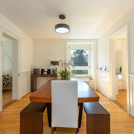 Gemini Diamond - 2br With Huge Terrace *