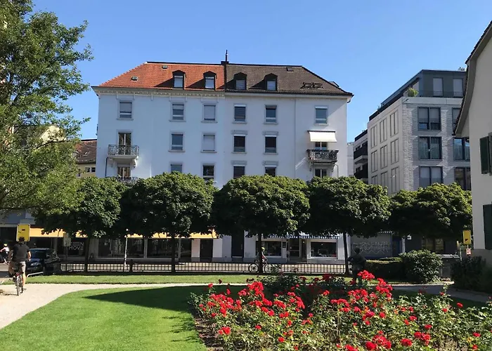 Kaya Diamond - 2br With Huge Terrace